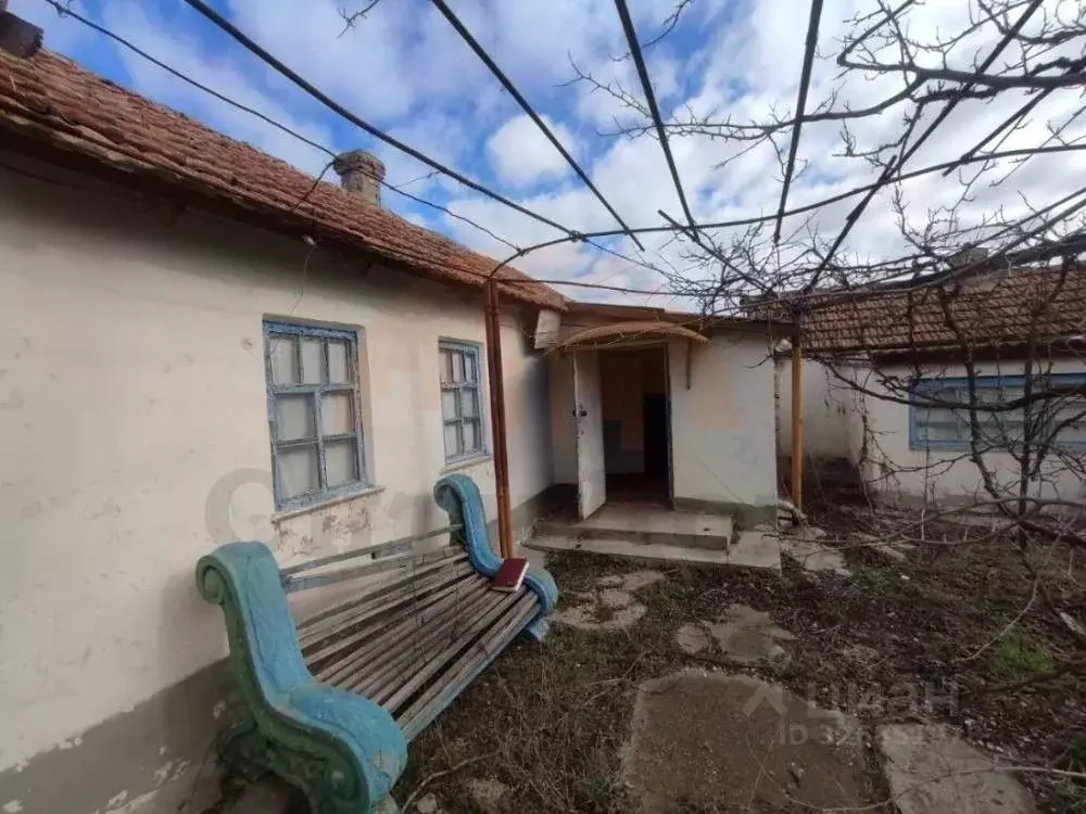 Дом в Крым, Сакский район, Ореховское с/пос, с. Михайловка ул. Горная ... - Фото 1