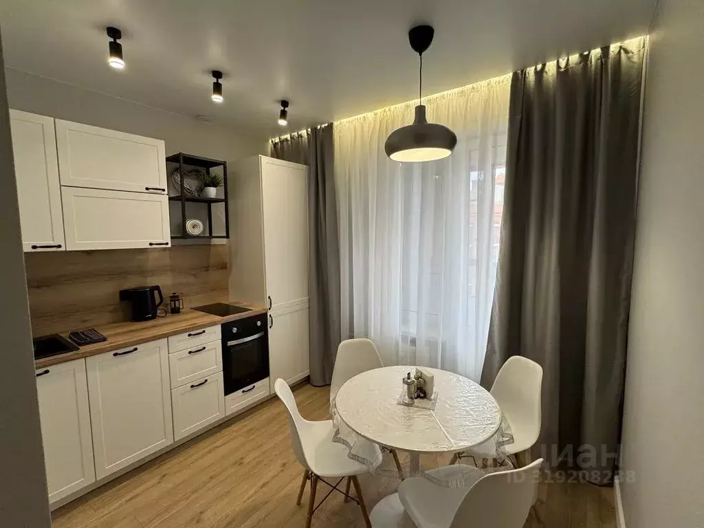 2-к кв. Татарстан, Казань ул. Баки Урманче, 4к2 (56.0 м) - Фото 1