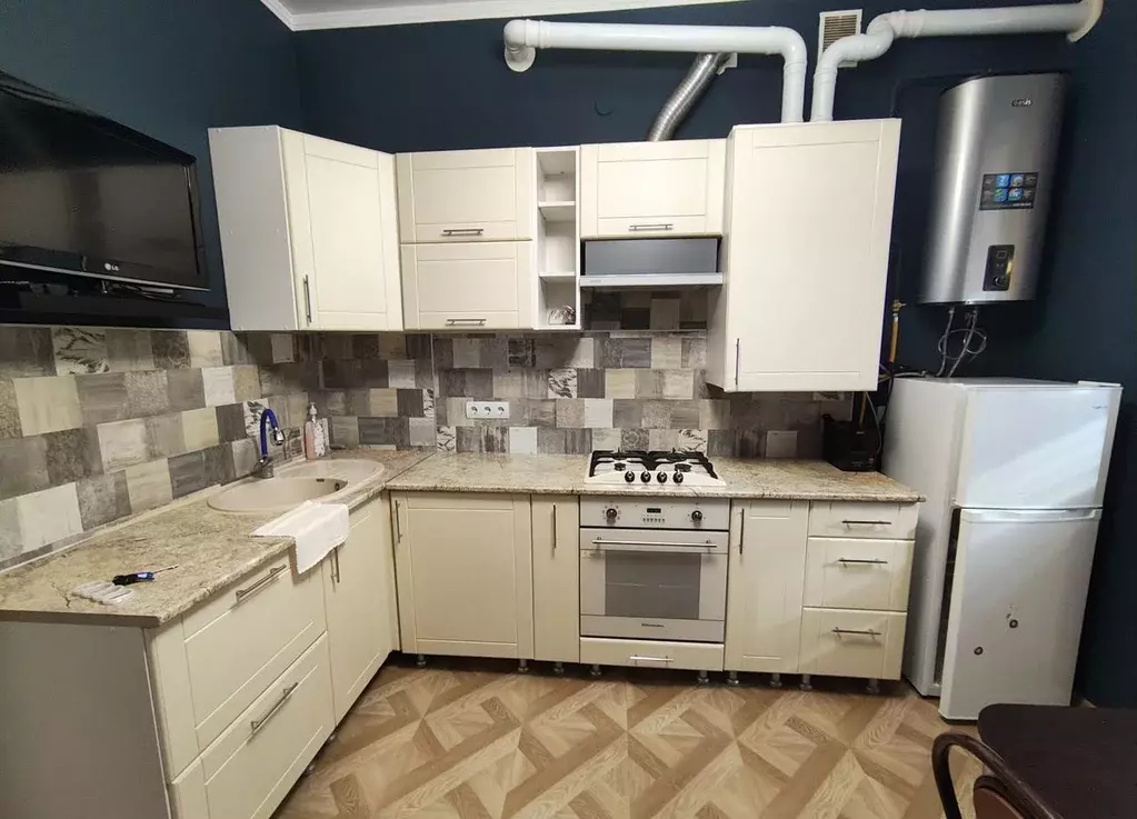 2-к кв. Краснодарский край, Абинск ул. Свердлова, 16 (54.0 м) - Фото 1