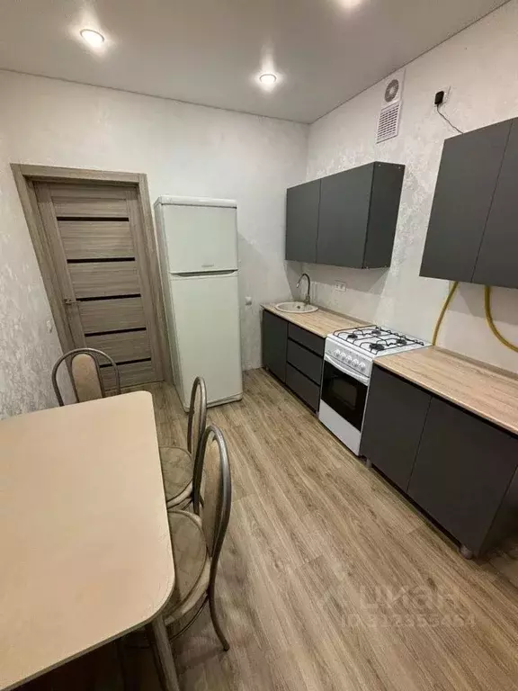 1-к кв. Татарстан, с. Высокая Гора ул. Егорова, 3 (35.0 м) - Фото 1