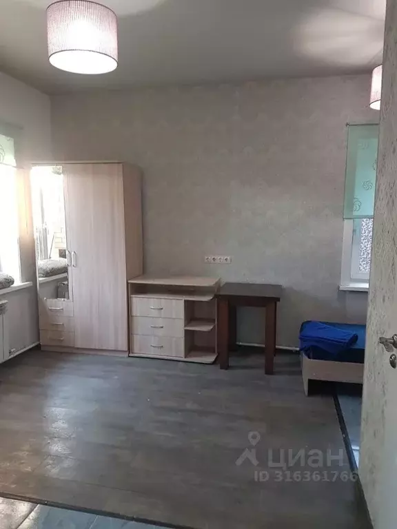 1-к кв. Иркутская область, Иркутск Фабричная ул., 33 (32.0 м) - Фото 0
