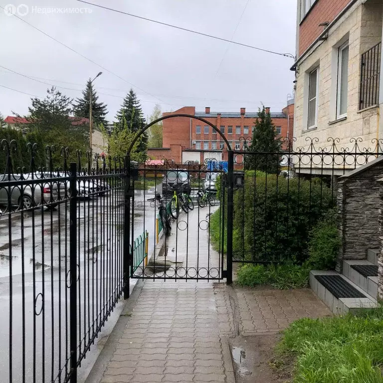 3-комнатная квартира: Великий Новгород, Октябрьская улица, 10 (97.8 м) - Фото 1