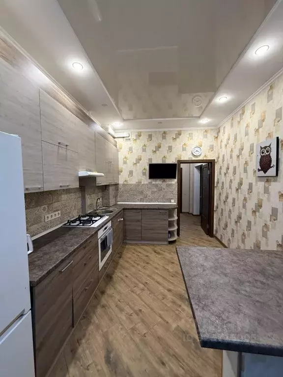 2-к кв. Крым, Симферополь пер. Смежный, 10 (64.0 м) - Фото 1