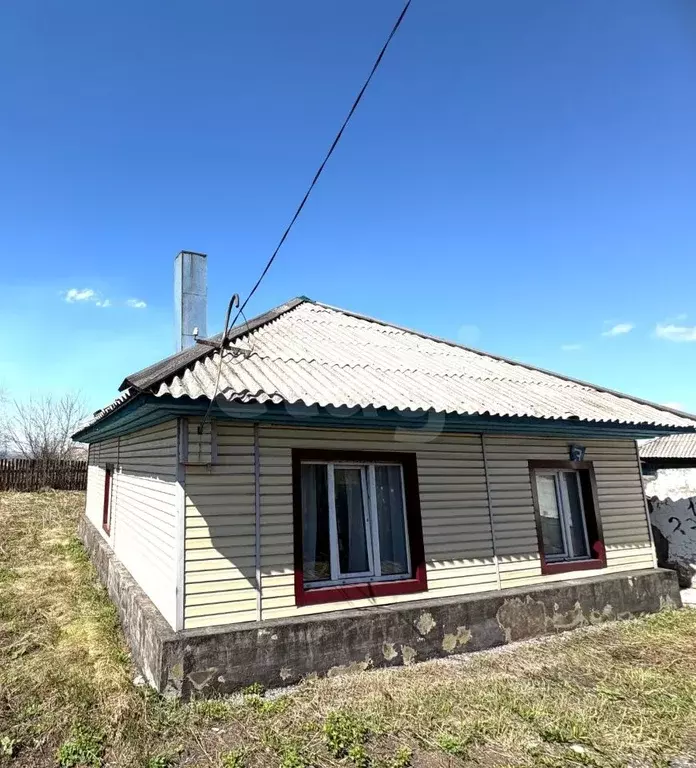 Дом в Кемеровская область, Ленинск-Кузнецкий пер. Карла Маркса, 3 (53 ... - Фото 2