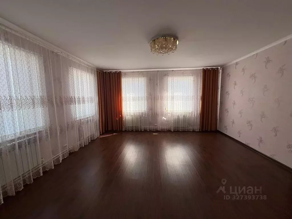 Дом в Ставропольский край, Новоалександровск Расшеватская ул., 174 (80 ... - Фото 1