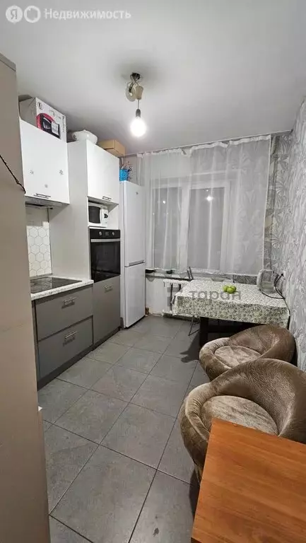 3-комнатная квартира: Челябинск, улица Чичерина, 8 (65 м) - Фото 1