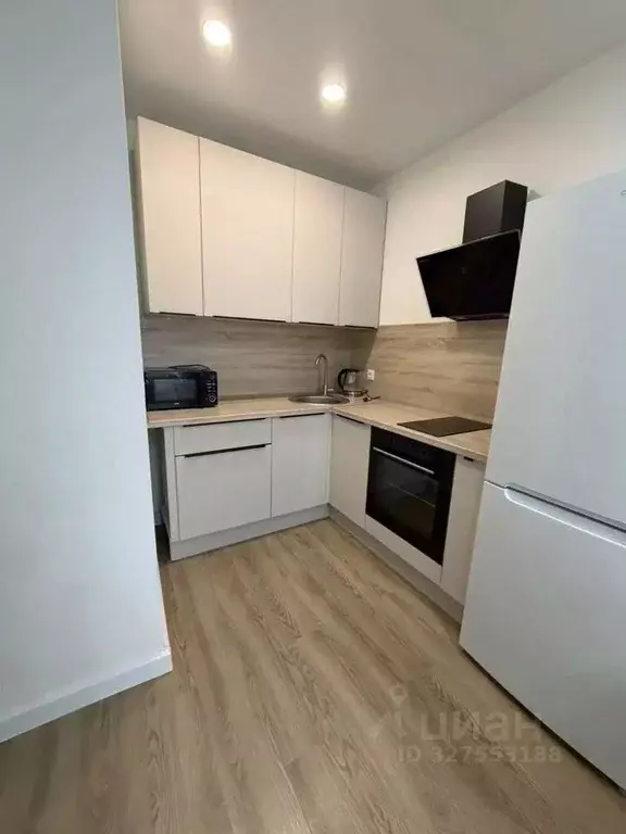 2-к кв. Москва Очаковское ш., 5к3 (32.0 м) - Фото 1