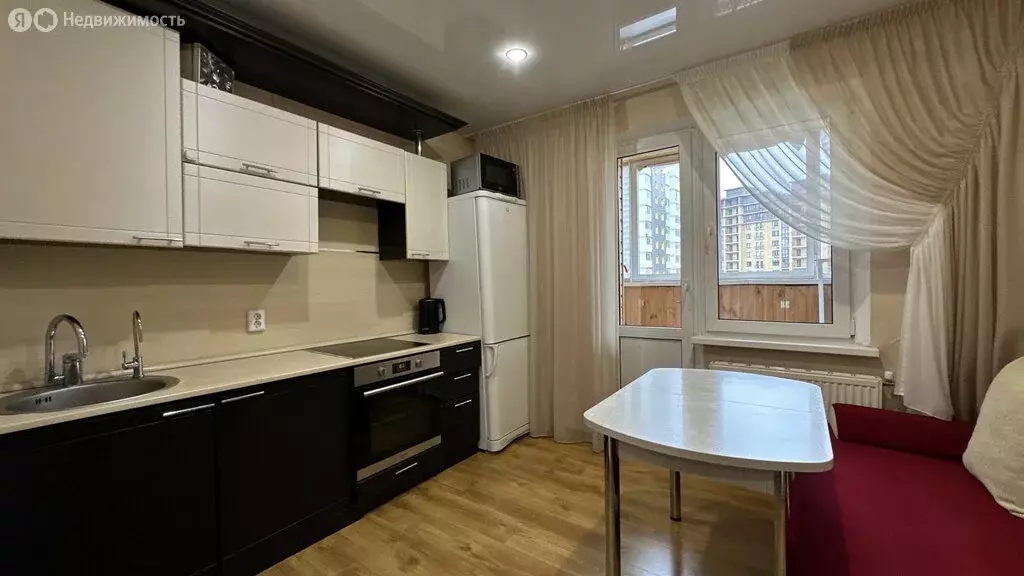 1-комнатная квартира: Казань, улица Натана Рахлина, 7Б (39.5 м) - Фото 1