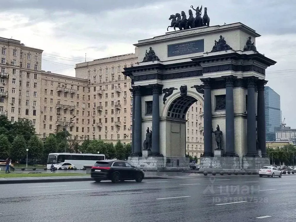 2-к кв. Москва пл. Победы, 2К1 (55.0 м) - Фото 0