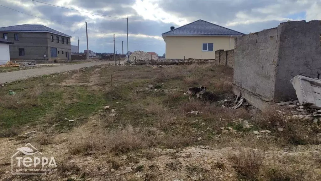 Участок в Крым, Сакский район, Суворовское с/пос, с. Каменоломня ул. ... - Фото 2