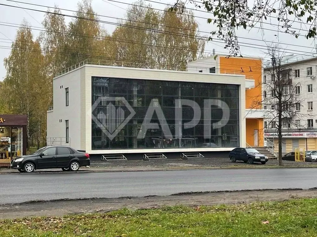 Помещение свободного назначения в Удмуртия, Ижевск ул. имени 50-летия ... - Фото 1