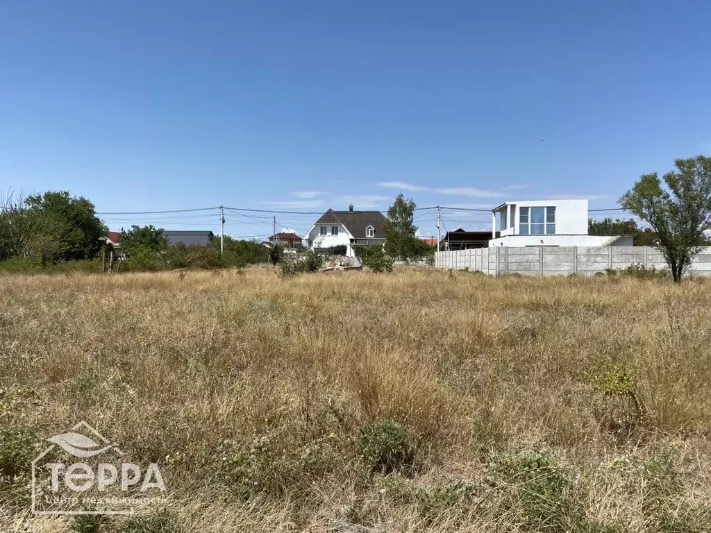 Участок в Крым, Сакский район, с. Уютное ул. Симферопольская, 9А (6.0 ... - Фото 1