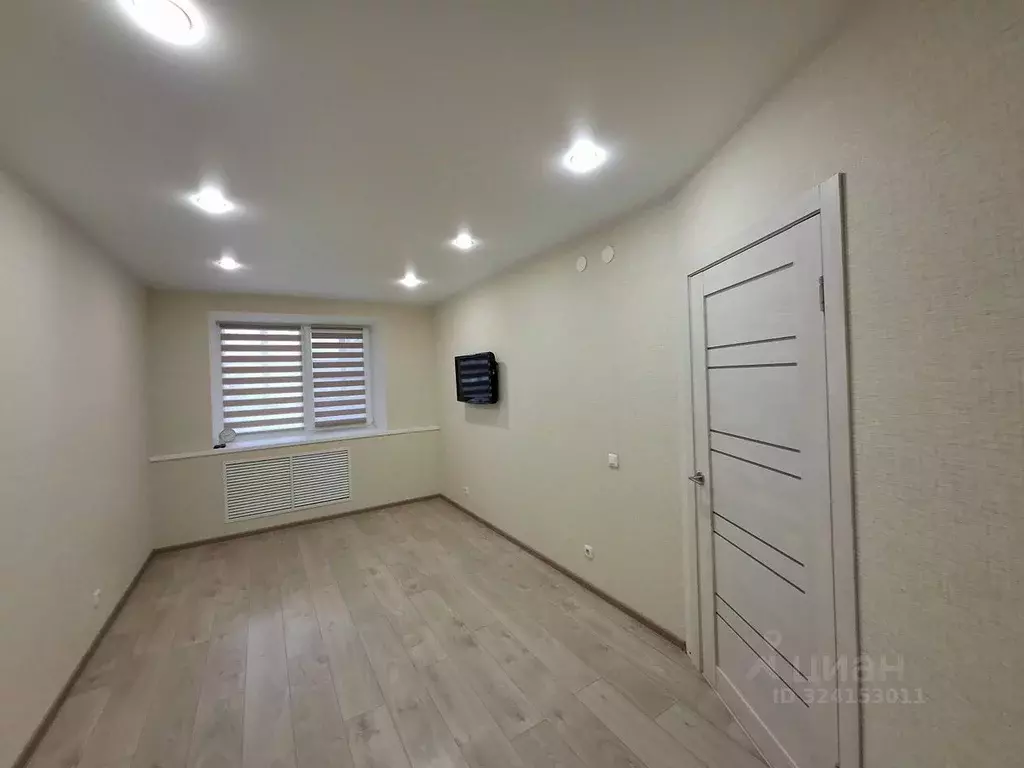 1-к кв. Кировская область, Киров Солнечная ул., 37 (36.0 м) - Фото 1