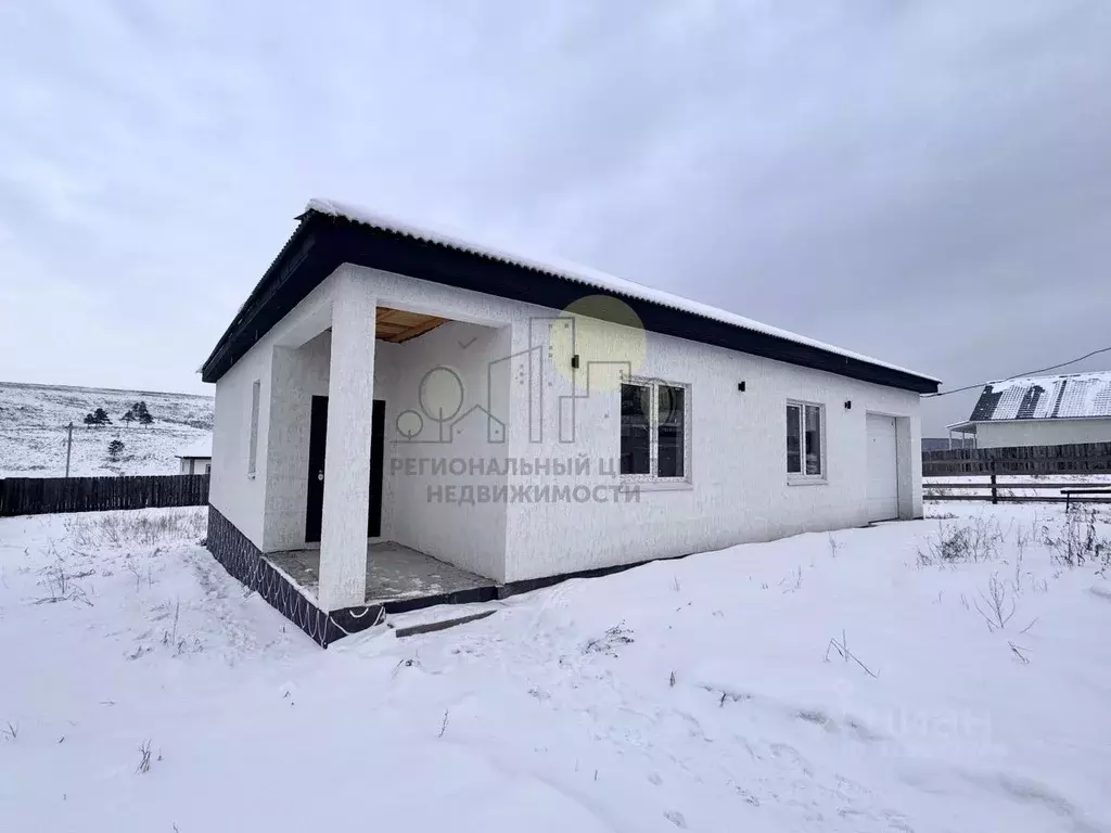 Дом в Иркутская область, Иркутский муниципальный округ, д. Столбова ... - Фото 1