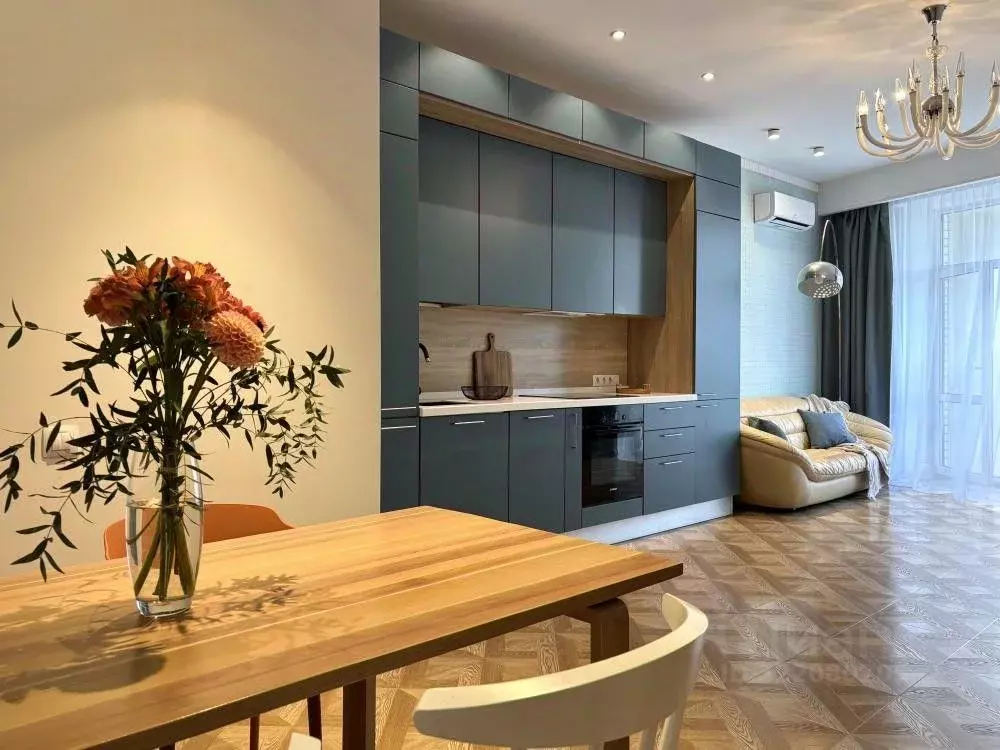 3-к кв. Иркутская область, Иркутск ул. Коммунаров, 16 (84.5 м) - Фото 0