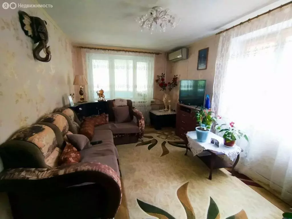 3-комнатная квартира: Абинск, улица Красных Таманцев, 28 (62 м) - Фото 2