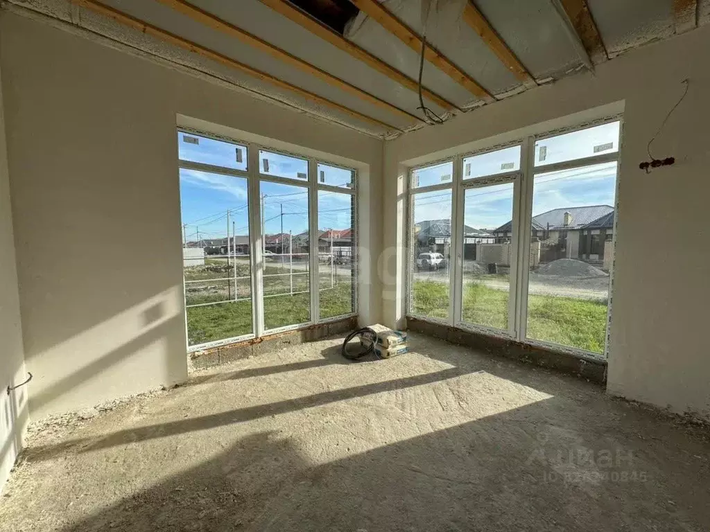 Дом в Ставропольский край, Михайловск Шпаковский район, ул. Сергея ... - Фото 1