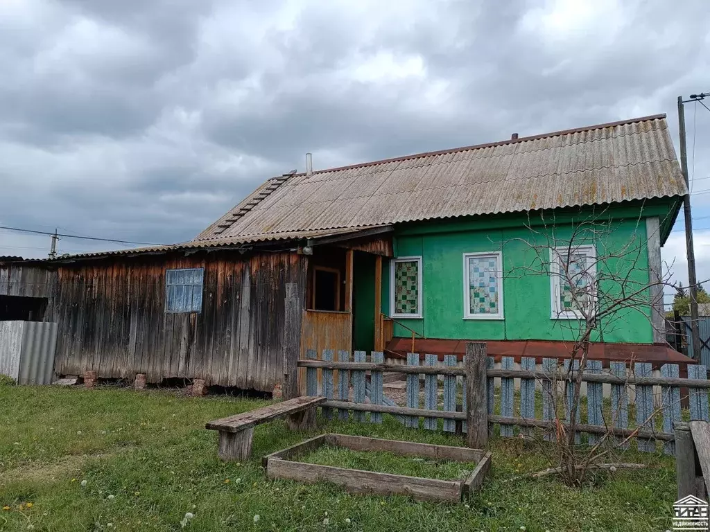 Дом в Оренбургская область, Бузулукский район, Колтубановский ... - Фото 0