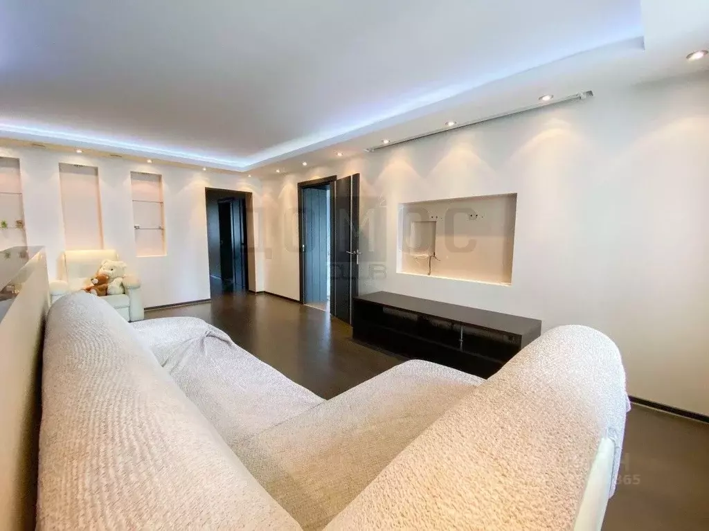 3-к кв. Свердловская область, Екатеринбург ул. Менделеева, 18 (108.2 ... - Фото 1