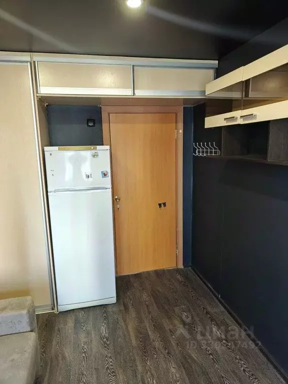 Комната Свердловская область, Екатеринбург ул. Машинная, 42к3 (11.6 м) - Фото 2