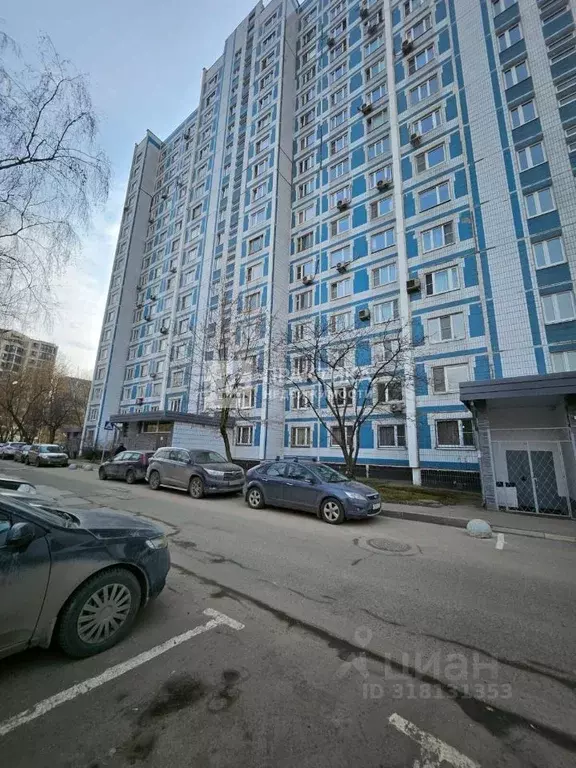 3-к кв. Москва Изумрудная ул., 13К1 (72.4 м) - Фото 0