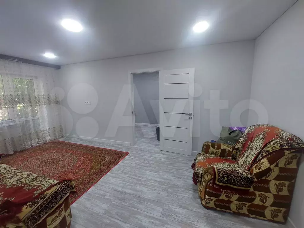 2-к. квартира, 42 м, 1/5 эт. - Фото 0