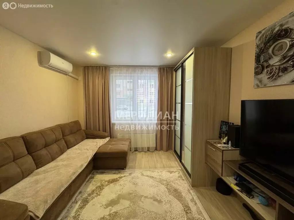 2-комнатная квартира: Нижний Новгород, Бурнаковская улица, 117 (64.9 ... - Фото 1