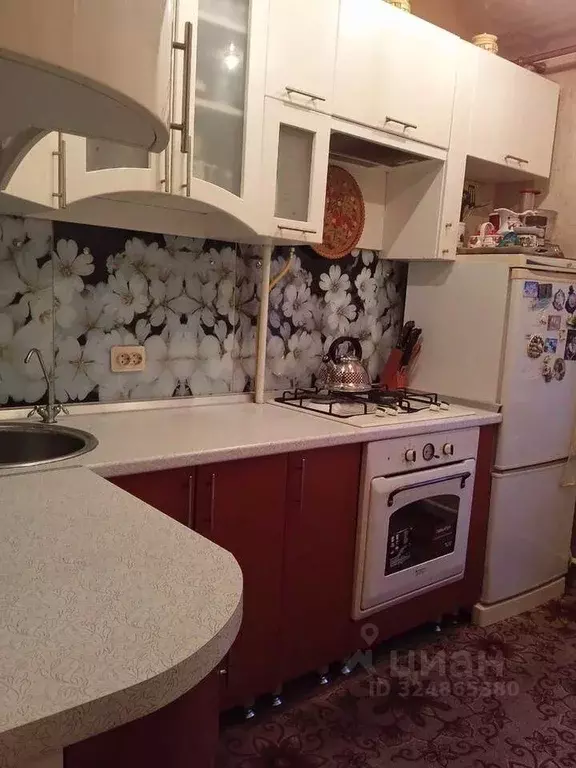 3-к кв. Чувашия, Новочебоксарск Парковая ул., 25 (52.6 м) - Фото 0