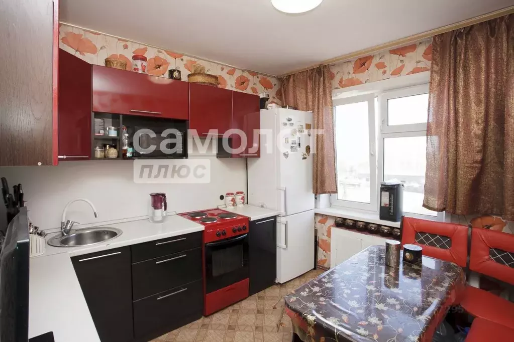 3-к кв. Кемеровская область, Кемерово просп. Химиков, 26 (71.9 м) - Фото 1