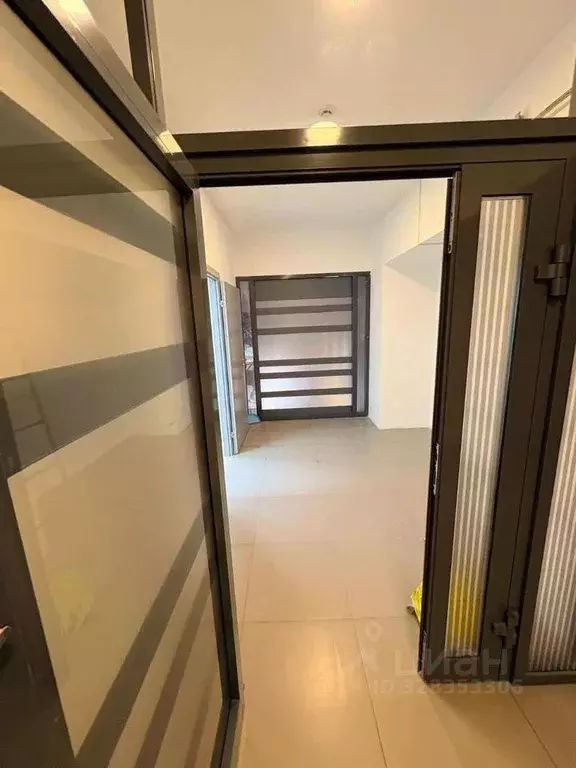 Помещение свободного назначения в Саха (Якутия), Якутск просп. Ленина, ... - Фото 2