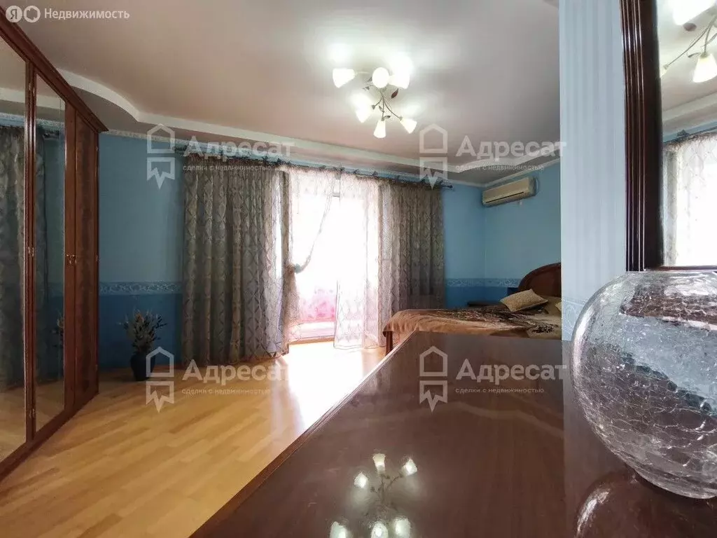3-комнатная квартира: Волгоград, улица Николая Отрады, 20Б (123.1 м) - Фото 2