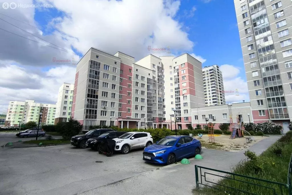 Квартира-студия: Екатеринбург, улица Евгения Савкова, 7 (41.7 м) - Фото 1