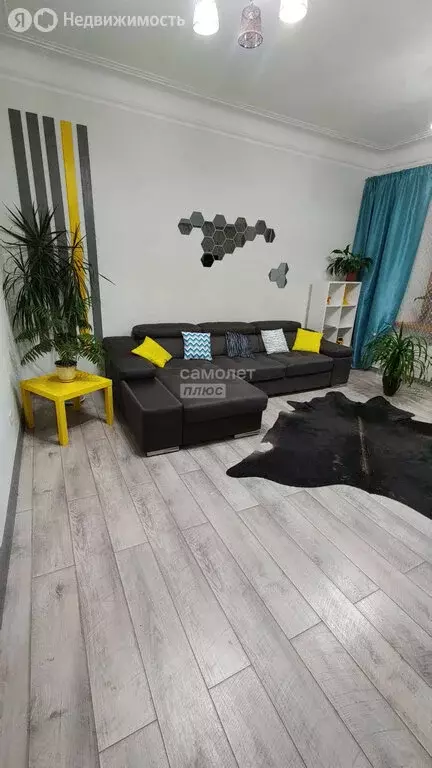 3-комнатная квартира: Иркутск, улица Сибирских Партизан, 4 (80.4 м) - Фото 1