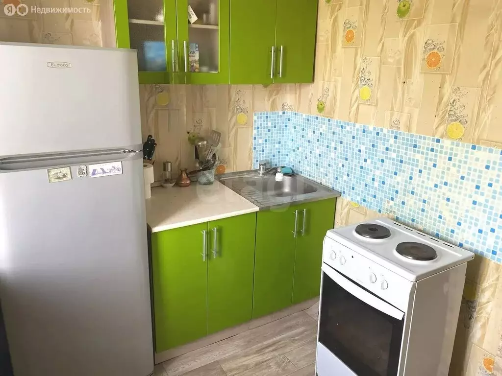 3-комнатная квартира: Абакан, микрорайон Нижняя Согра, улица ... - Фото 2