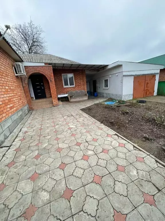 Дом в Краснодарский край, Тихорецк ул. Шмидта (106 м) - Фото 0