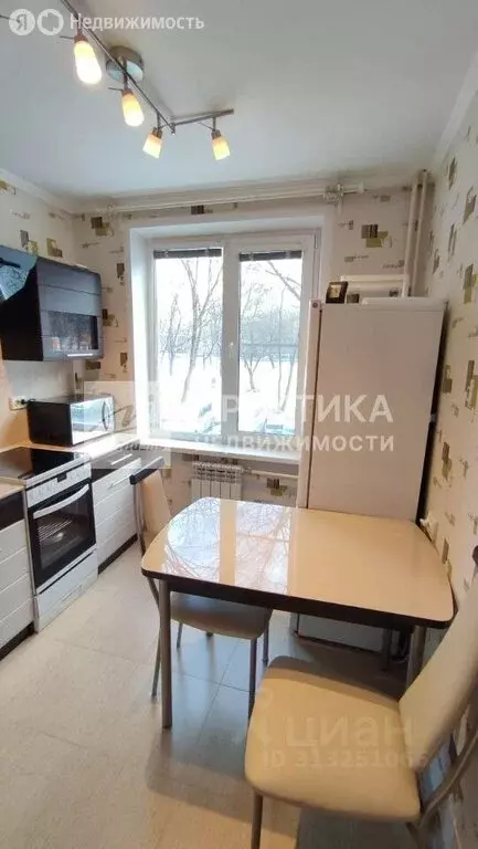 2-комнатная квартира: Москва, Перекопская улица, 22 (45 м) - Фото 1