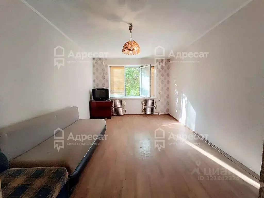 2-к кв. Волгоградская область, Волжский ул. 87-й Гвардейской, 51 (54.8 ... - Фото 1