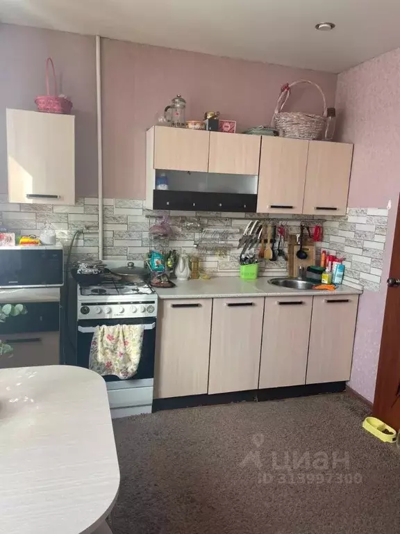 1-к кв. Белгородская область, Старый Оскол ул. Крутикова, 17 (39.8 м) - Фото 0