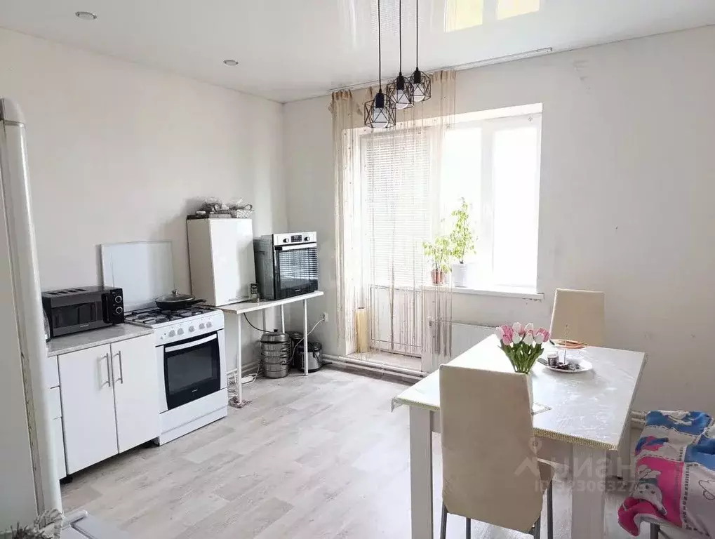 Дом в Башкортостан, Стерлитамакский район, Казадаевский сельсовет, с. ... - Фото 1