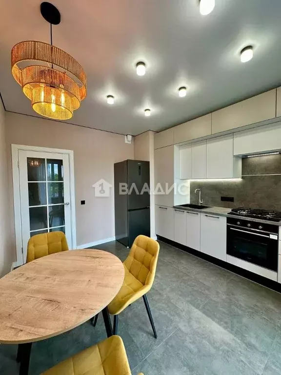 2-к кв. Калининградская область, Гурьевск ул. Лазурная, 18к1 (64.0 м) - Фото 1