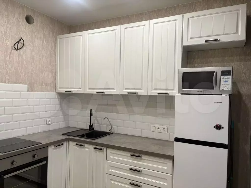 1-к. квартира, 40 м, 9/15 эт. - Фото 1