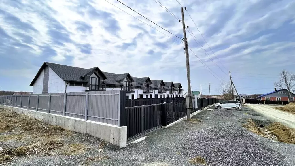 Таунхаус в Сахалинская область, Анивский городской округ, с. Мицулевка ... - Фото 1
