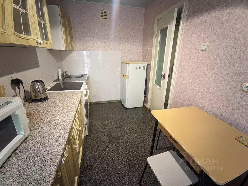 1-к кв. Свердловская область, Екатеринбург ул. Победы, 37 (36.0 м) - Фото 2