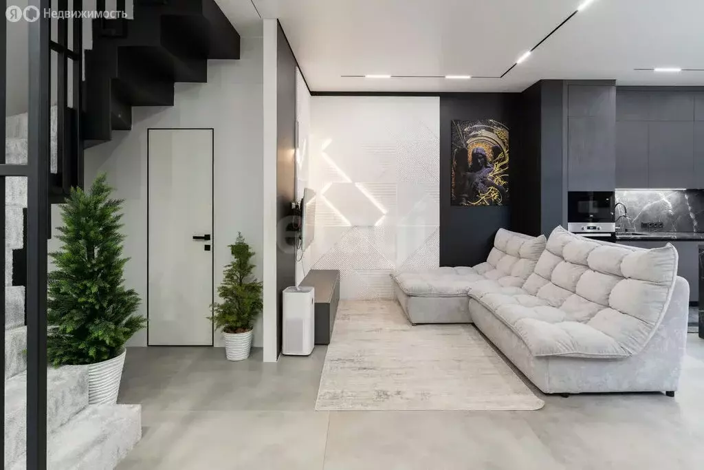 3-комнатная квартира: Тюмень, улица Газовиков, 36 (112.5 м) - Фото 1