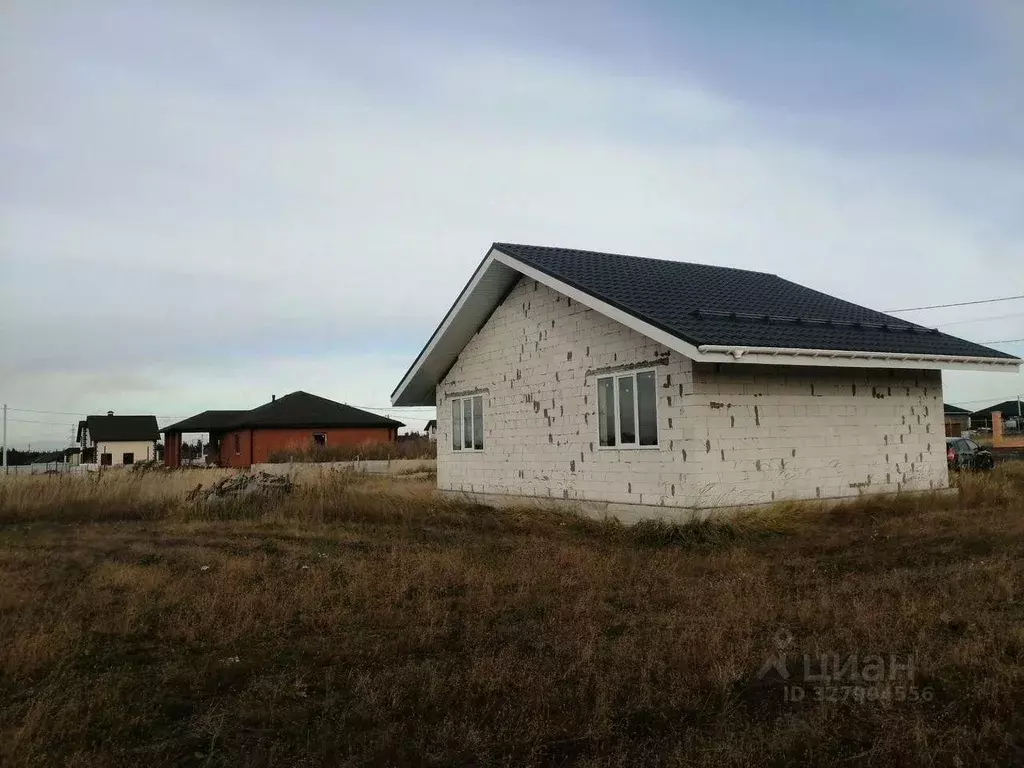 Коттедж в Белгородская область, Старый Оскол ул. Павла Рябушкина (67 ... - Фото 1