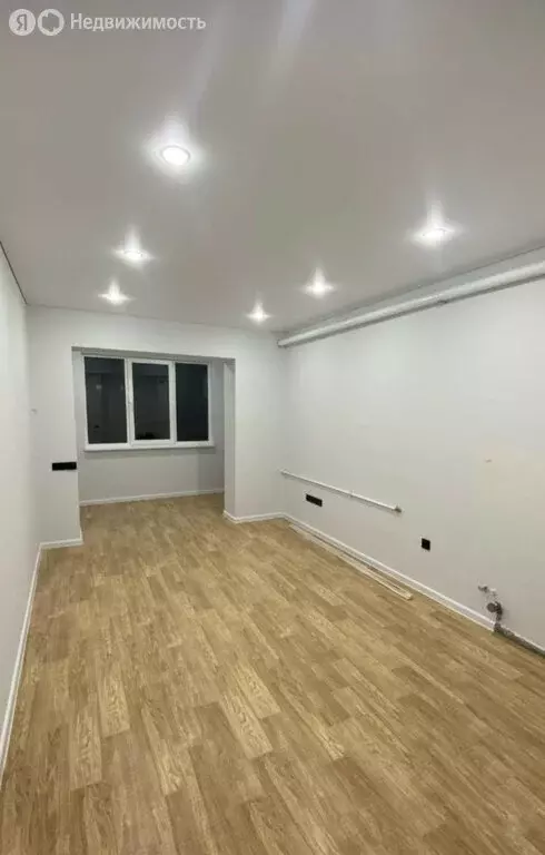 1-комнатная квартира: Владикавказ, улица Курсантов-Кировцев, 25 (52.4 ... - Фото 1