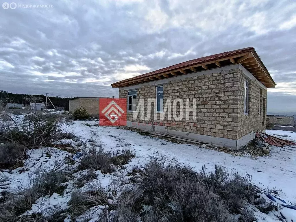 Дом в Бахчисарай, улица Шамиля Алядина, 40 (95 м) - Фото 1