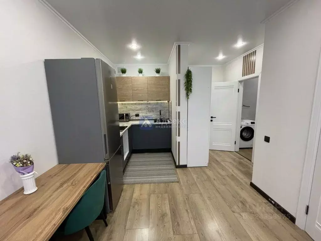 1-к кв. Тюменская область, Тюмень ул. Фармана Салманова, 3 (34.0 м) - Фото 2