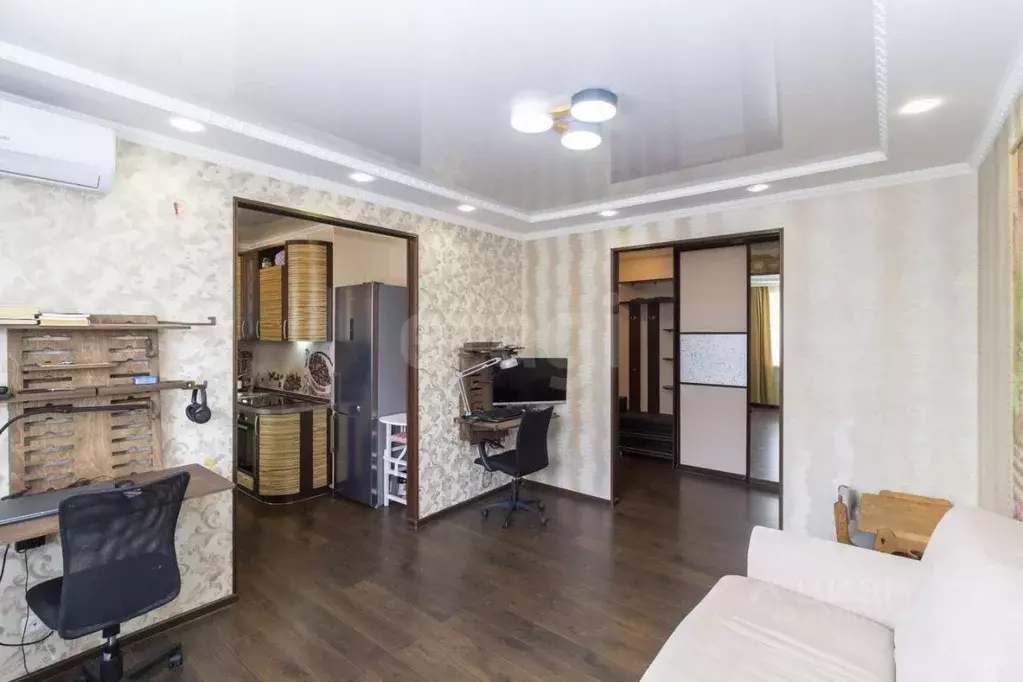 2-к кв. Тюменская область, Тюмень ул. Арктическая, 7к1 (49.9 м) - Фото 0