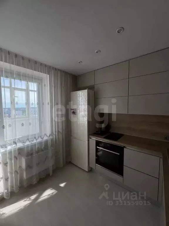 2-к кв. Тюменская область, Тюмень ул. Александра Митинского, 7 (58.2 ... - Фото 2